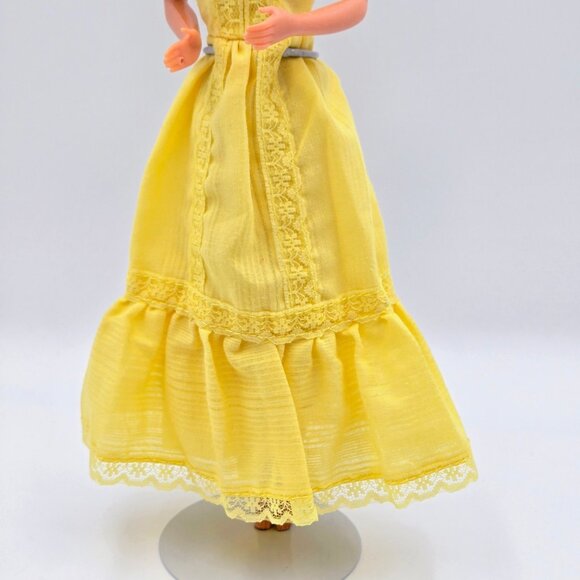 Vintage Magic Curl Barbie Doll 1981 3856 Original Yellow Dress Mattel Read - Picture 7 of 16